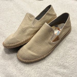 Olukai super comfy casual shoes